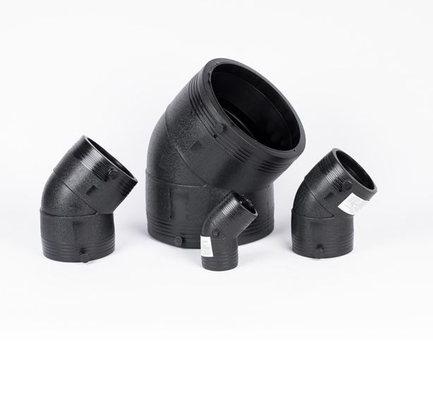 Como o design de uma eletrofusão HDPE 45 graus melhora a eficiência do fluxo em tubulações de fluido ou gases?